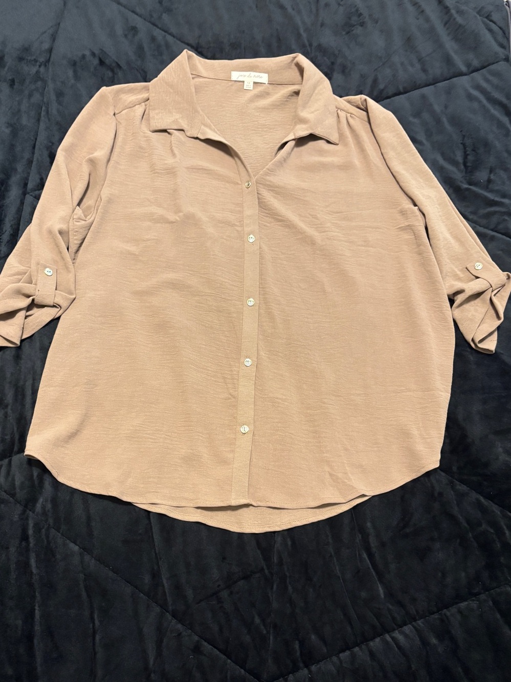 Light Brown Button-Down Roll-Sleeve Women's Shirt